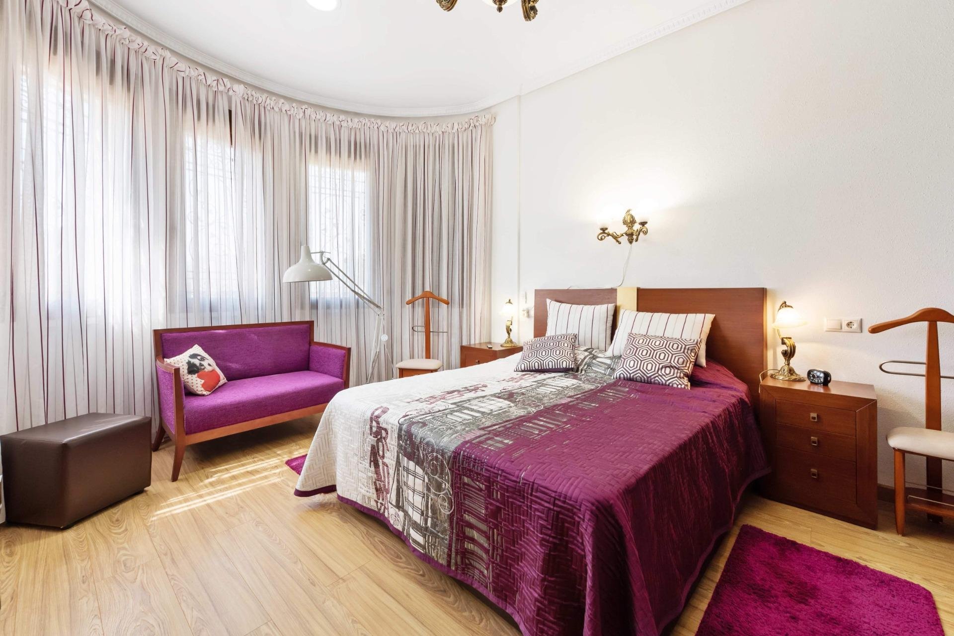 Villa in Alicante, Spain 4 bedrooms, 280 sq.m. No. 189616