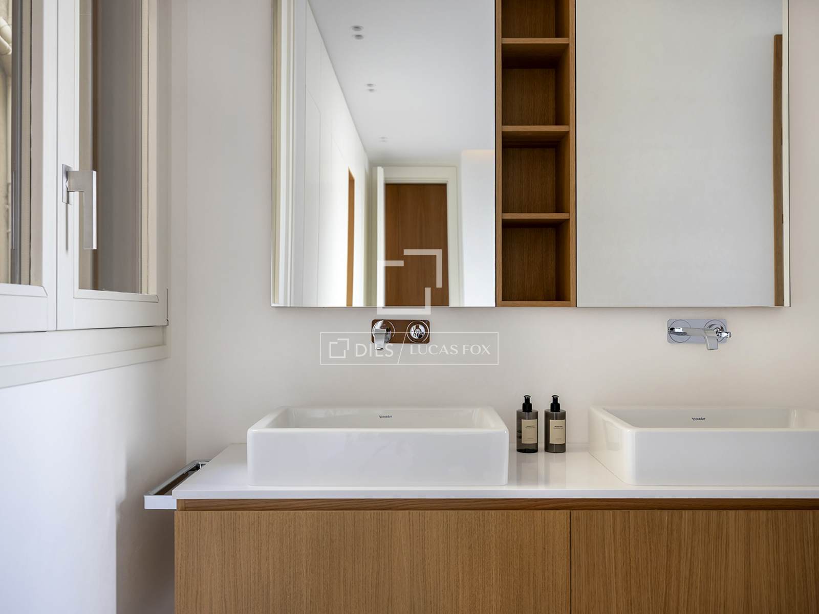 Wohnung in Barcelona, Spanien 2 Schlafzimmer, 152 m2 Nr. 164629