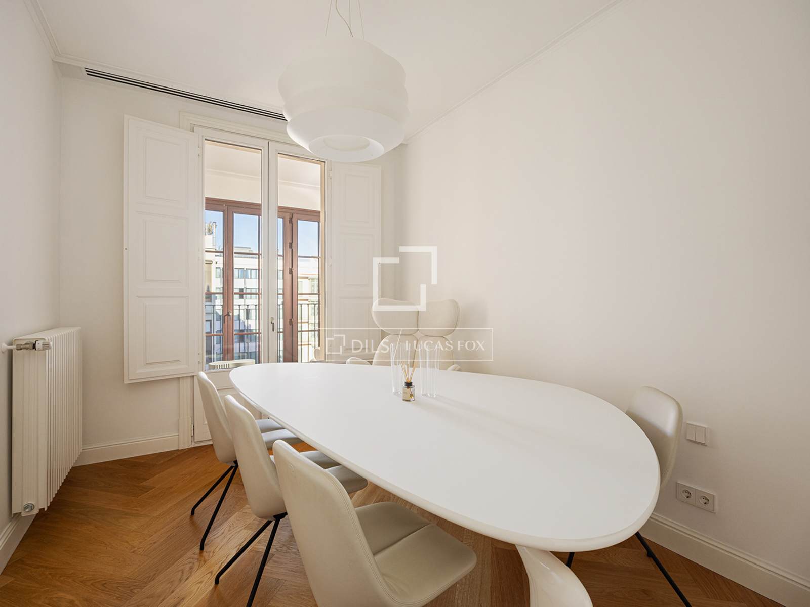 Huoneisto Barcelona, Espanja 3 makuuhuonetta, 190 m2 No. 164628