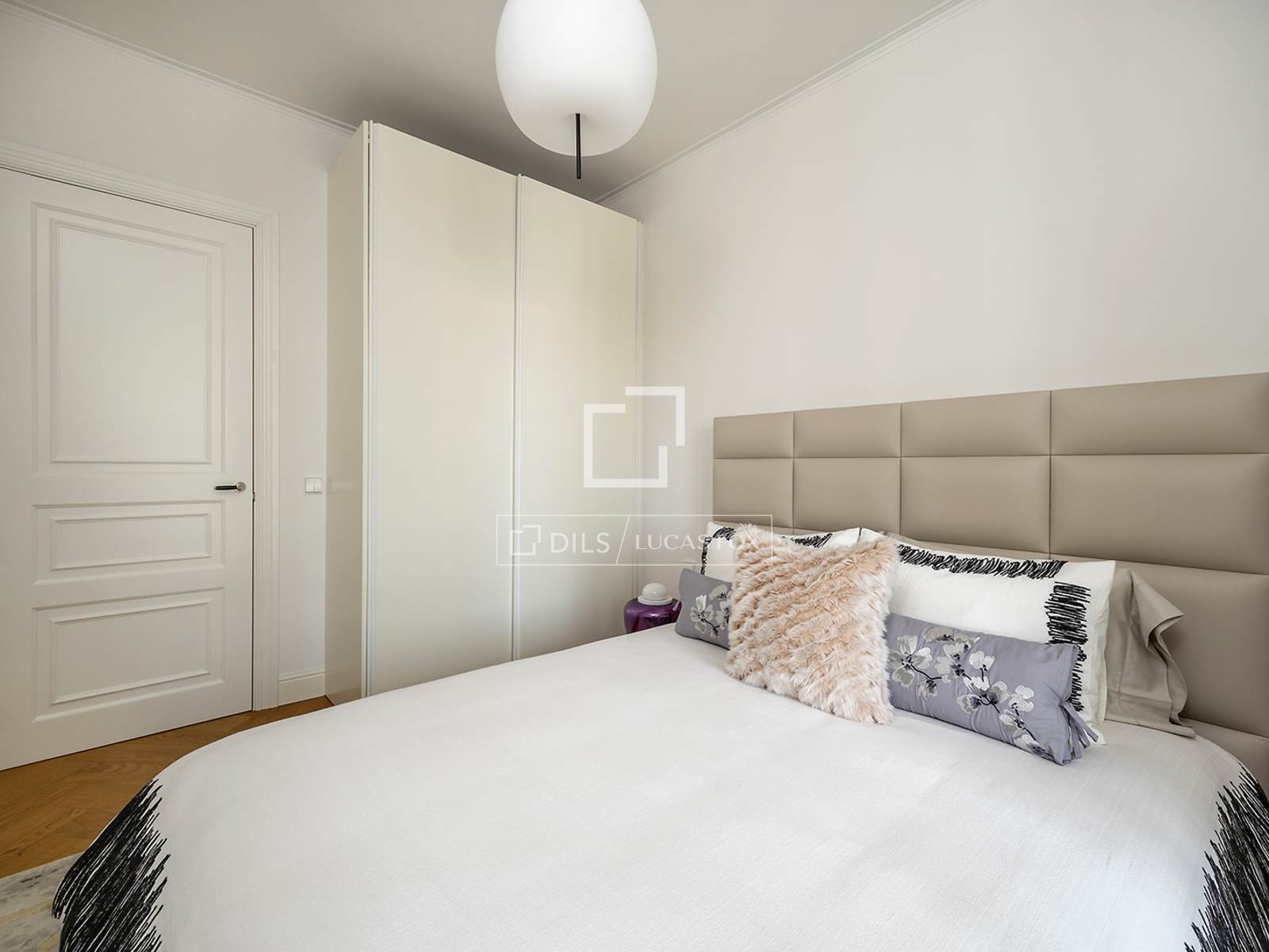 Huoneisto Barcelona, Espanja 3 makuuhuonetta, 190 m2 No. 164628