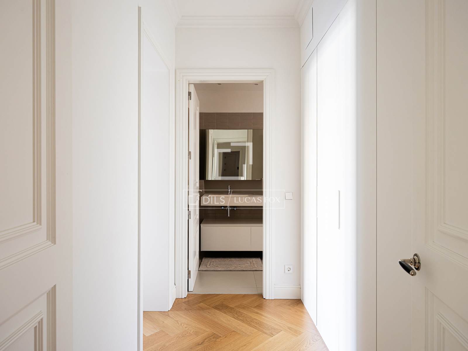 Huoneisto Barcelona, Espanja 3 makuuhuonetta, 190 m2 No. 164628