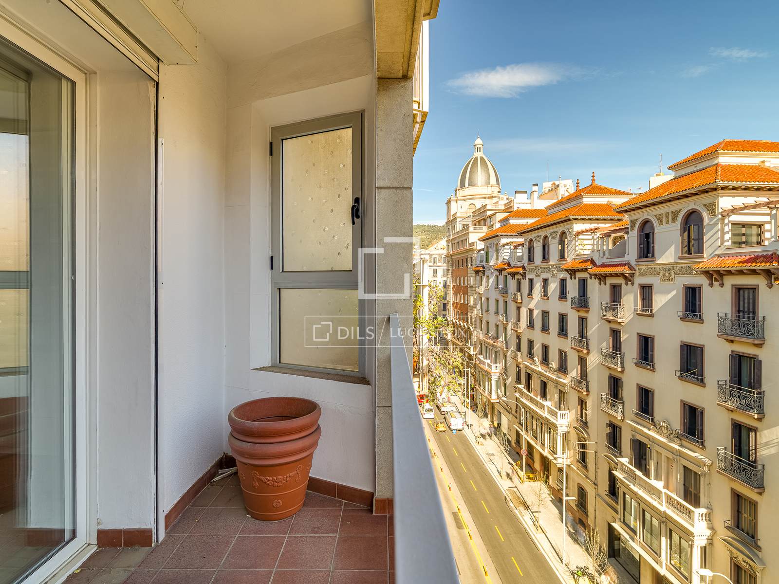 Apartment à Barcelona, Espagne 3 chambres, 115 m2 No. 164633