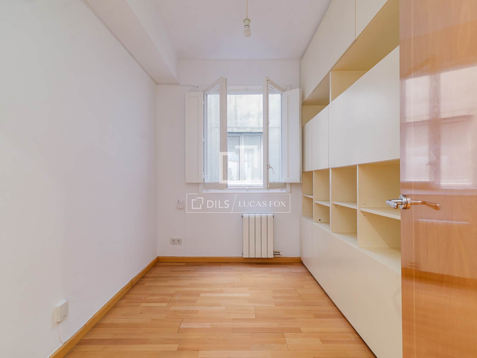 Apartment à Barcelona, Espagne 3 chambres, 115 m2 No. 164633