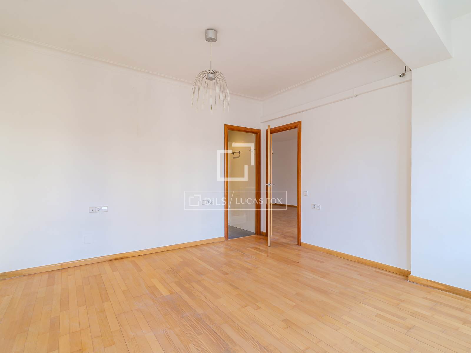 Apartment à Barcelona, Espagne 3 chambres, 115 m2 No. 164633