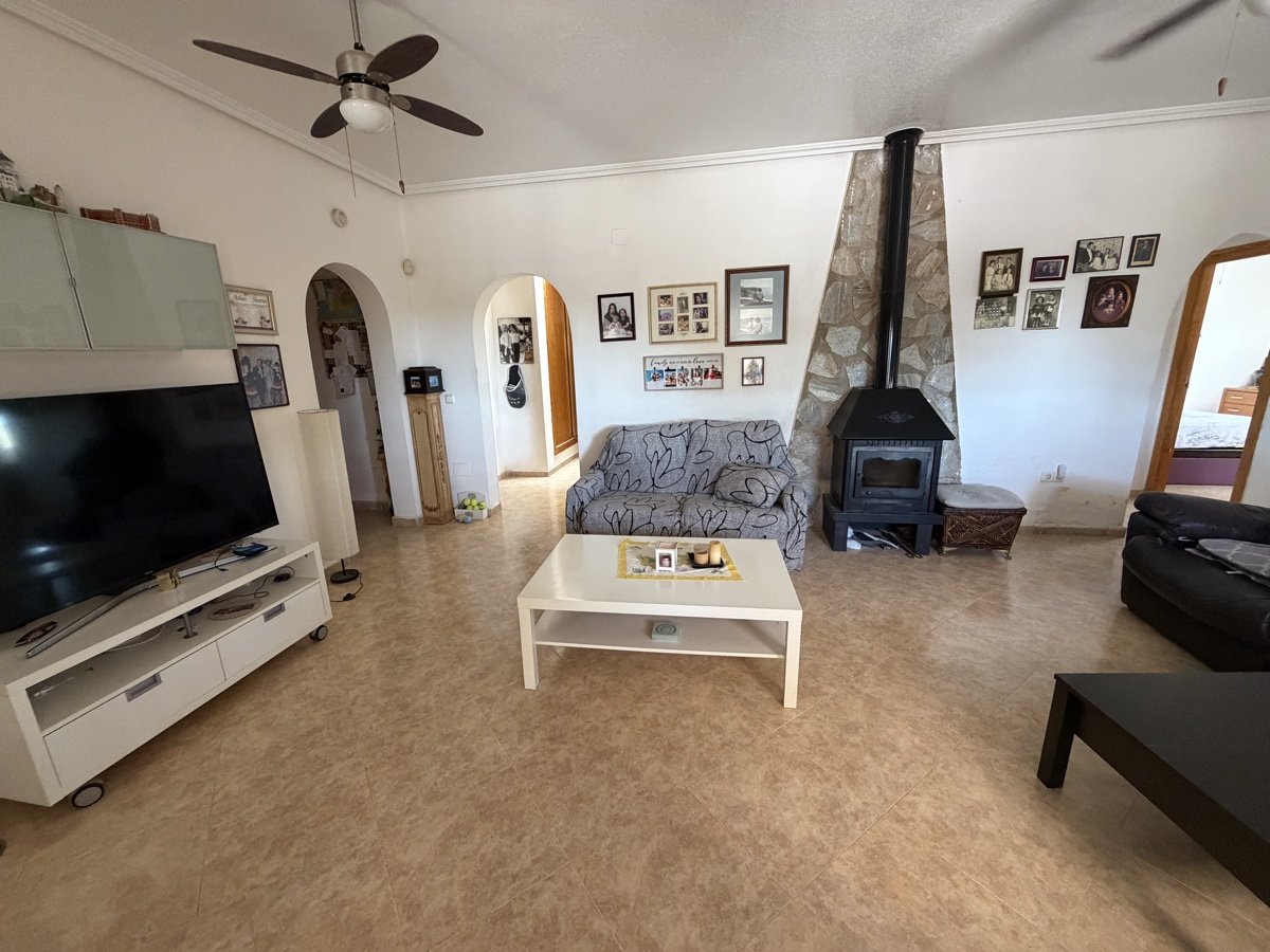 Villa in Alicante, Spain 7 bedrooms, 195 sq.m. No. 196985