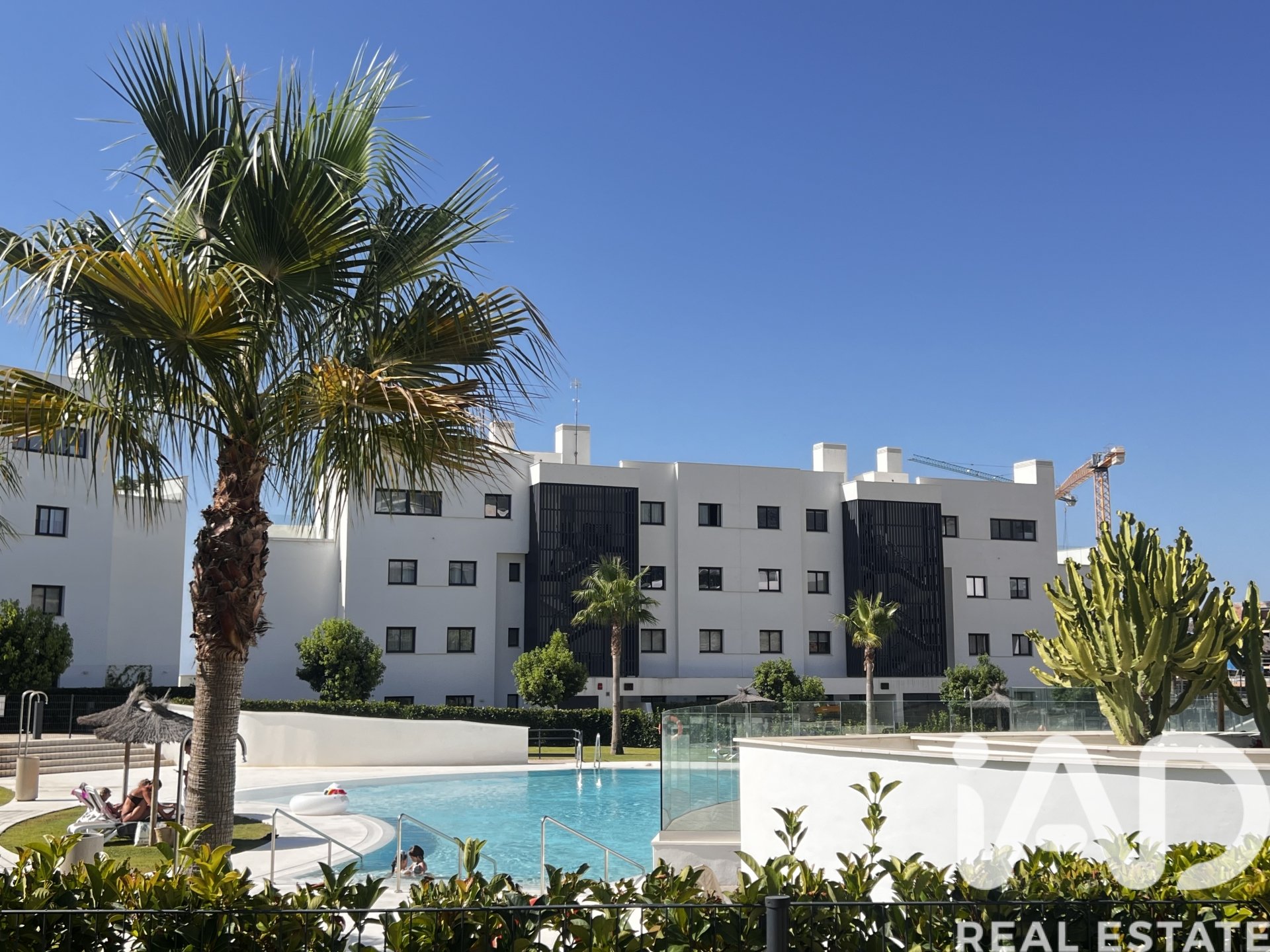 Apartamento en Fuengirola, Málaga, España 3 dormitorios, 400 m2 No. 152385