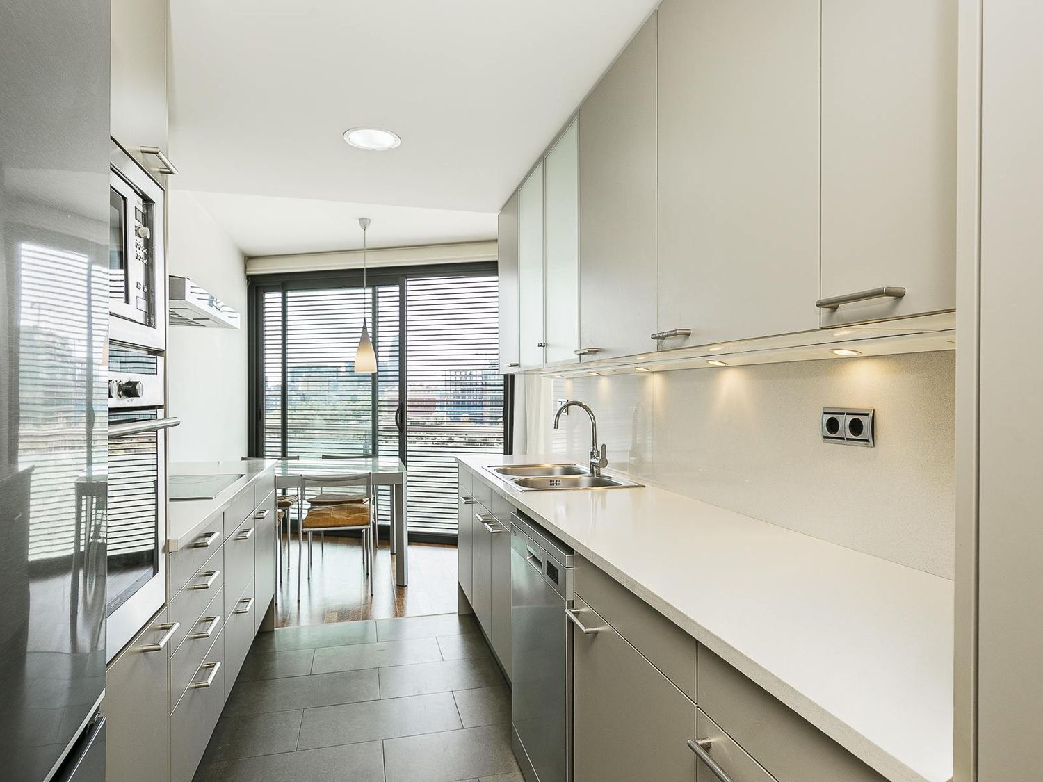 Apartment in Barcelona, Spain 2 bedrooms, 73 sq.m. No. 167832
