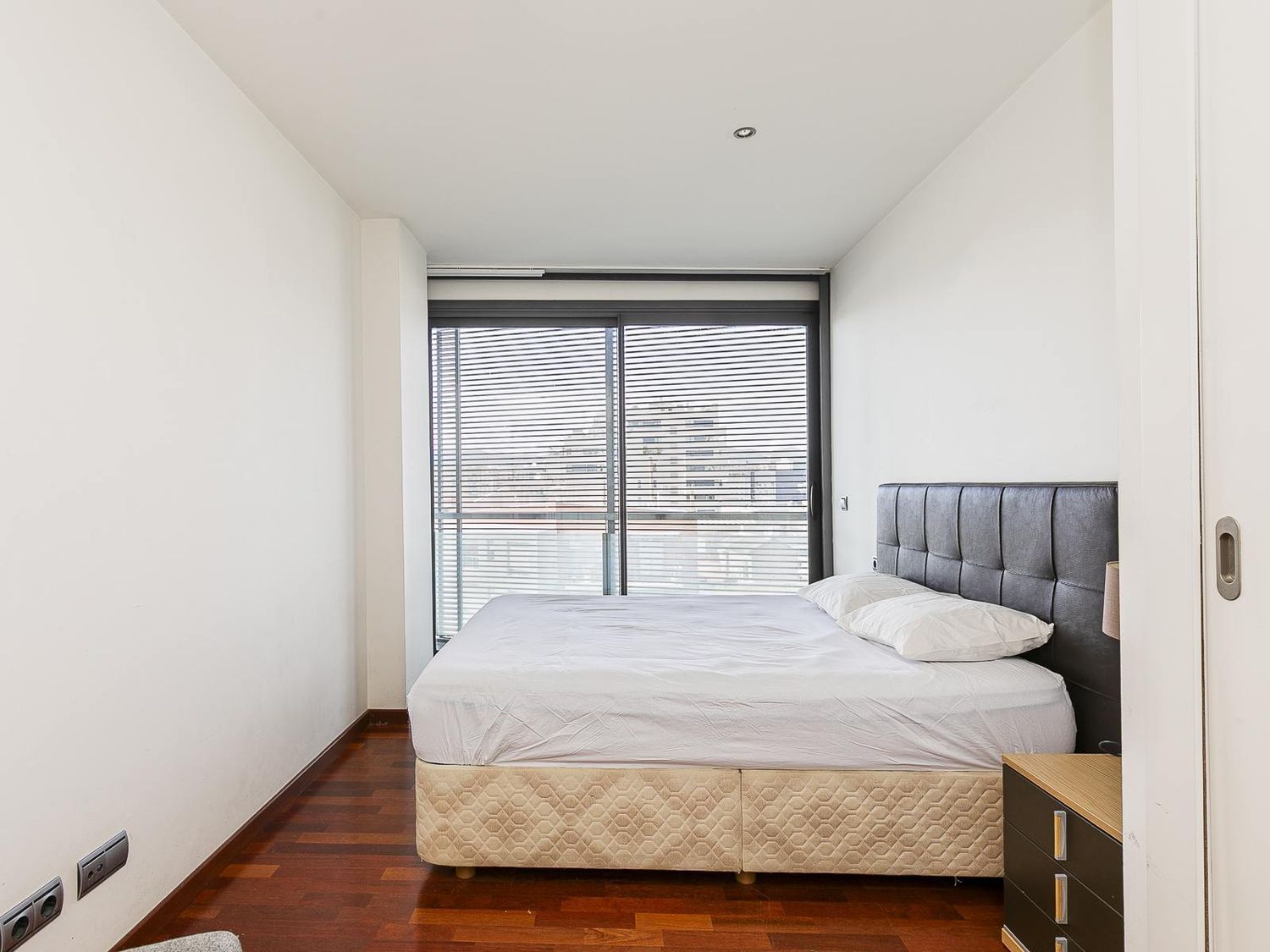 Apartment in Barcelona, Spain 2 bedrooms, 73 sq.m. No. 167832