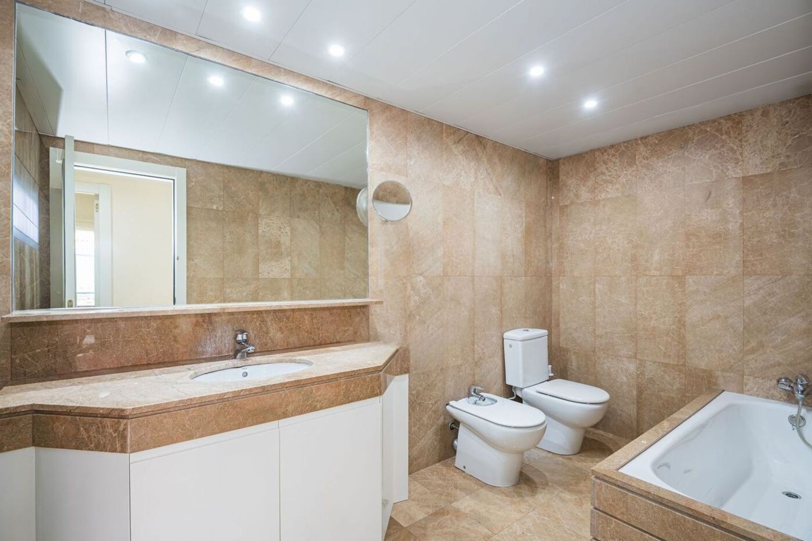 Apartamento en Sitges, Barcelona, España 4 dormitorios, 273 m2 No. 167828