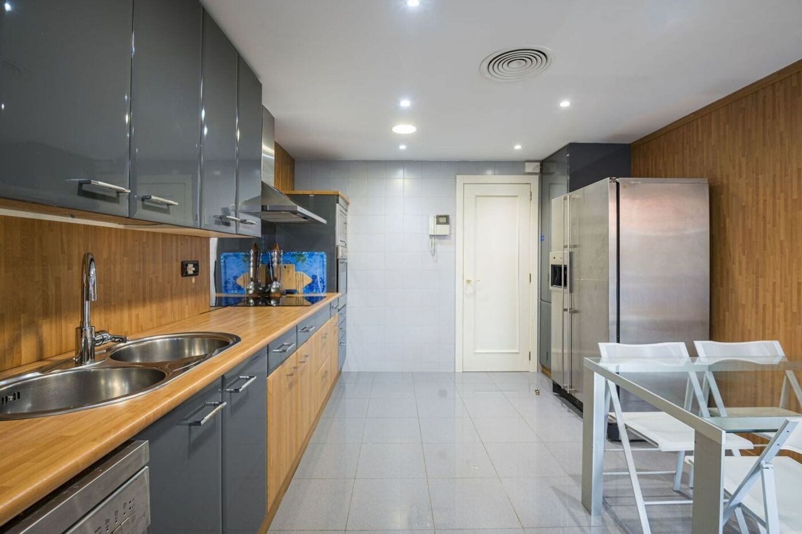Apartamento en Sitges, Barcelona, España 4 dormitorios, 273 m2 No. 167828