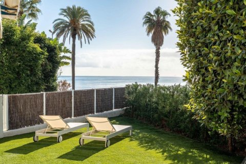 Apartment in Sitges, Barcelona, Spain 4 bedrooms, 165 sq.m. No. 167830
