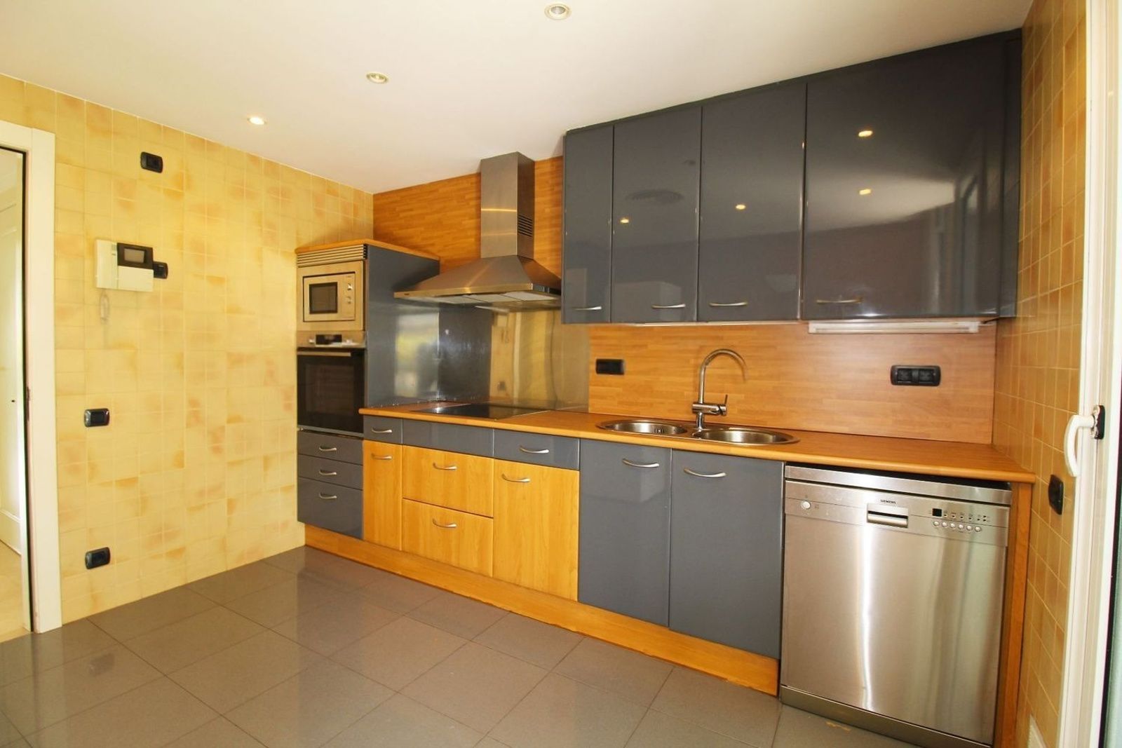 Apartamento en Sitges, Barcelona, España 3 dormitorios, 169 m2 No. 167829