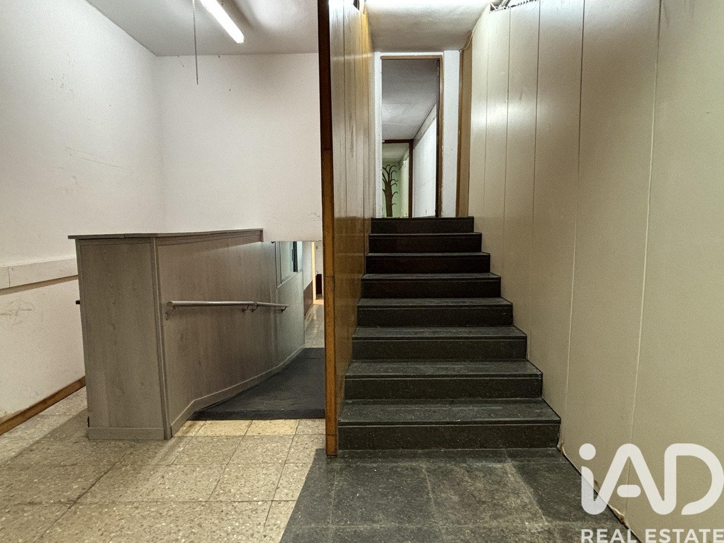 Commercial property à Barcelona, Espagne 261 m2 No. 173400