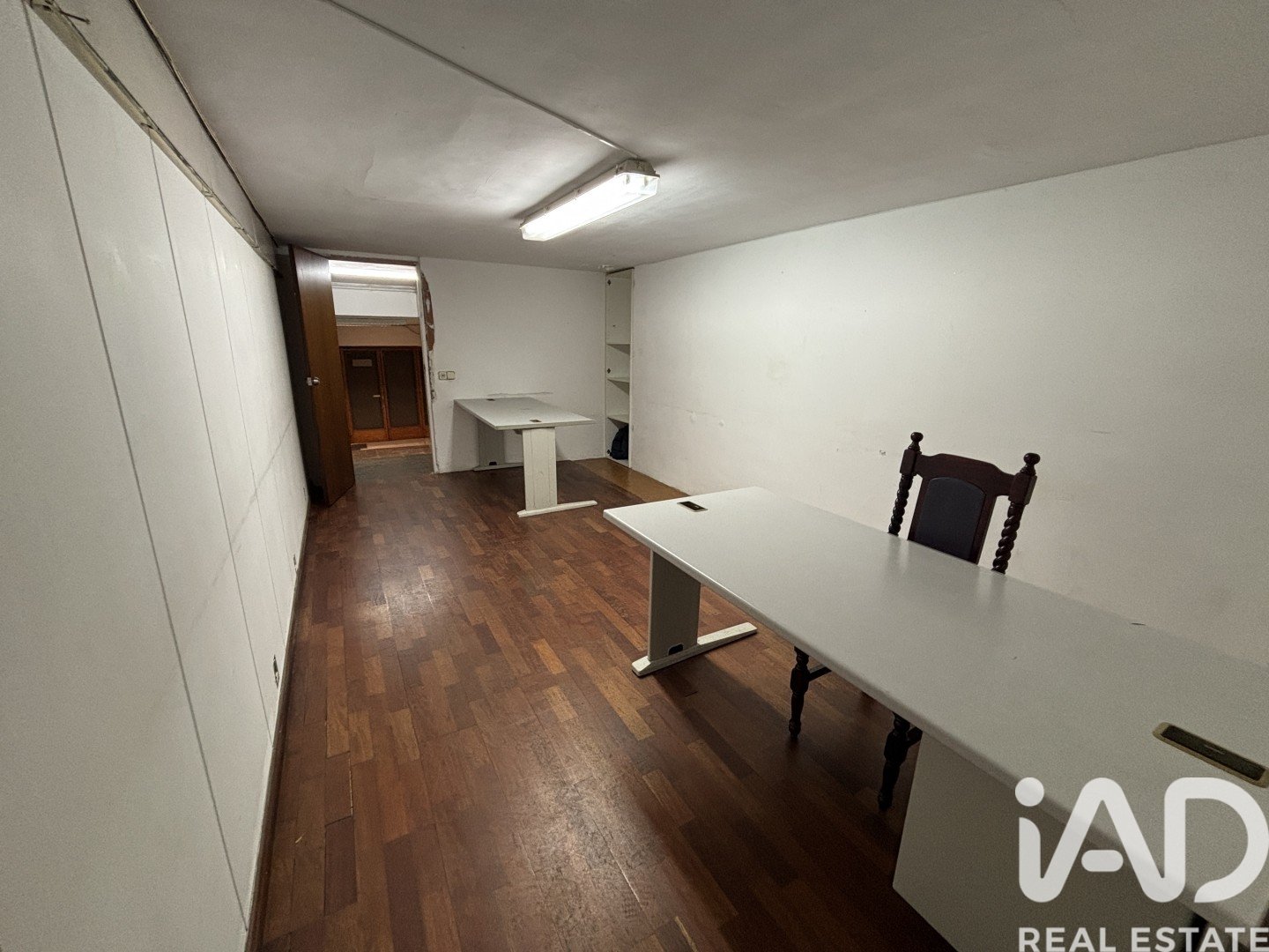 Commercial property à Barcelona, Espagne 261 m2 No. 173400