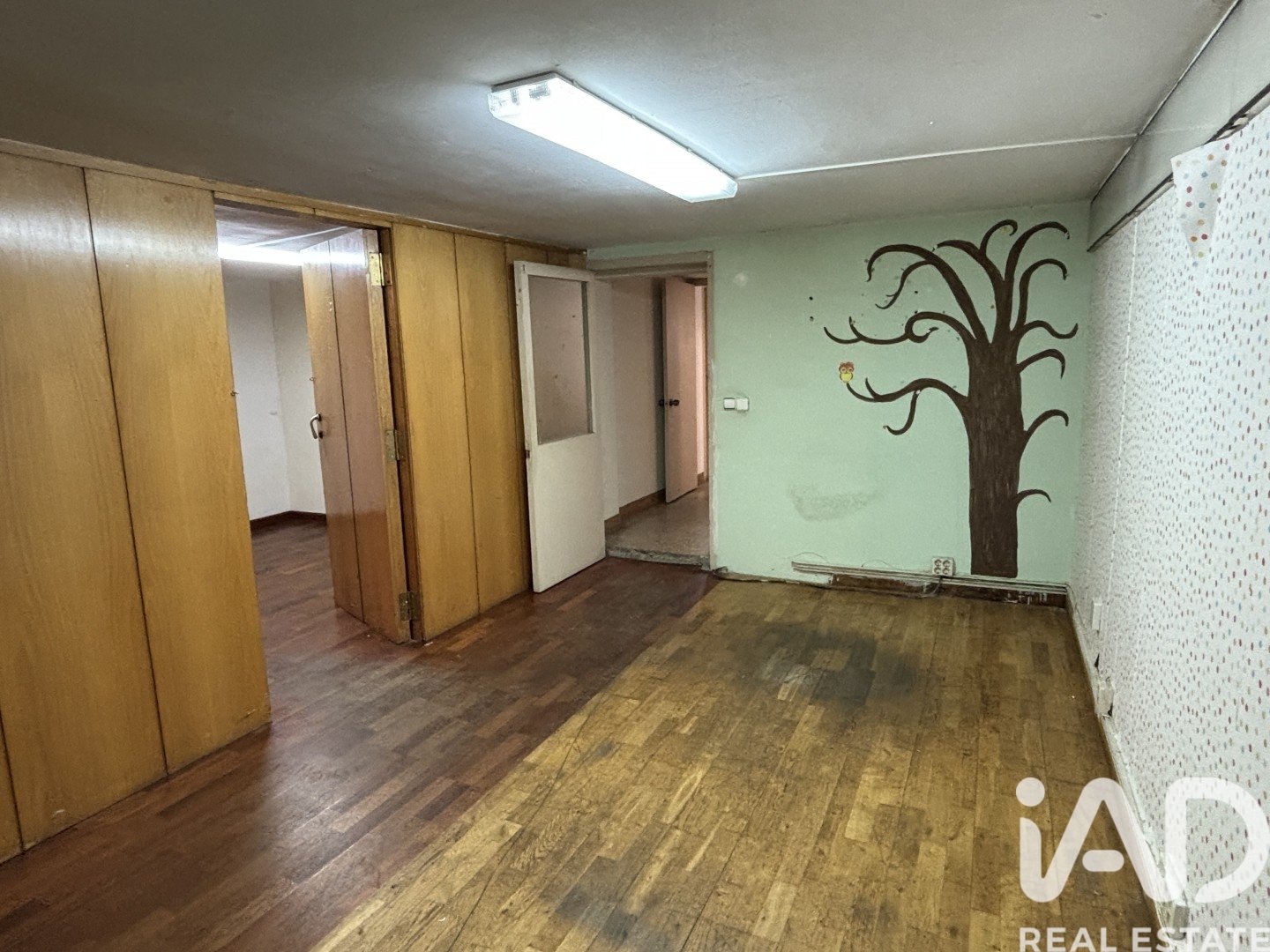 Commercial property à Barcelona, Espagne 261 m2 No. 173400