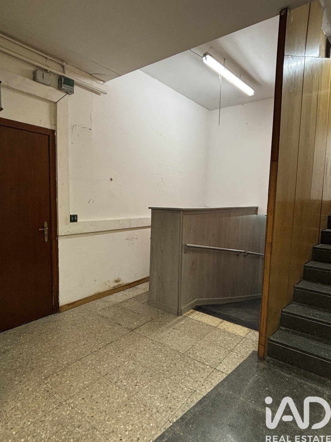 Commercial property à Barcelona, Espagne 261 m2 No. 173400