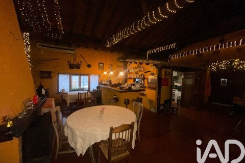 Commercial property à Becerril de la Sierra, Madrid, Espagne 169 m2 No. 173397