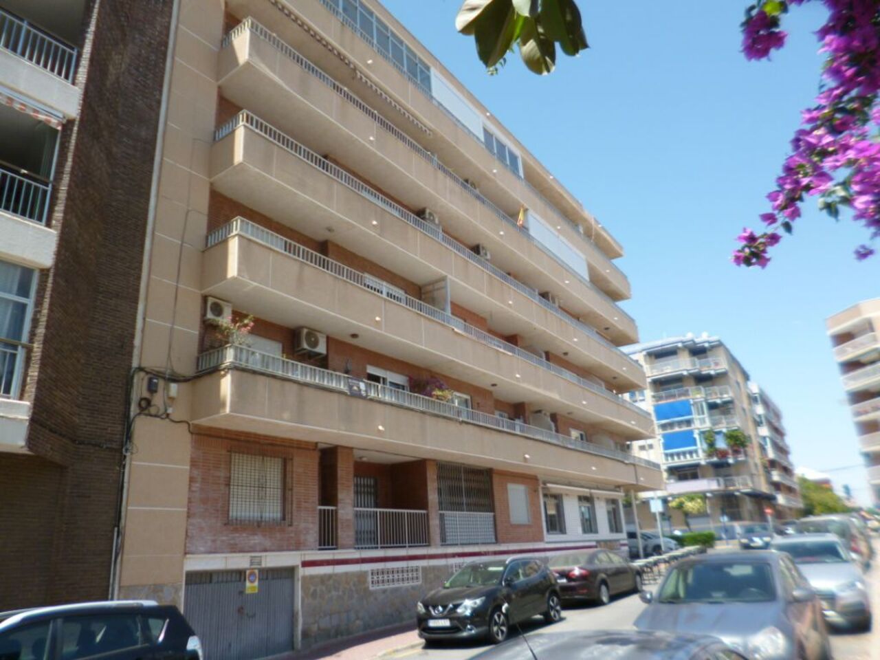 Apartamento en Villamartin, Alicante, España 4 dormitorios,  No. 189919