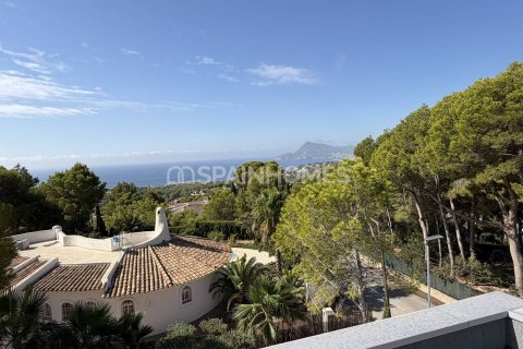 Villa a Altea, Alicante, Spagna 4 camere da letto, 484 mq. N° 195400