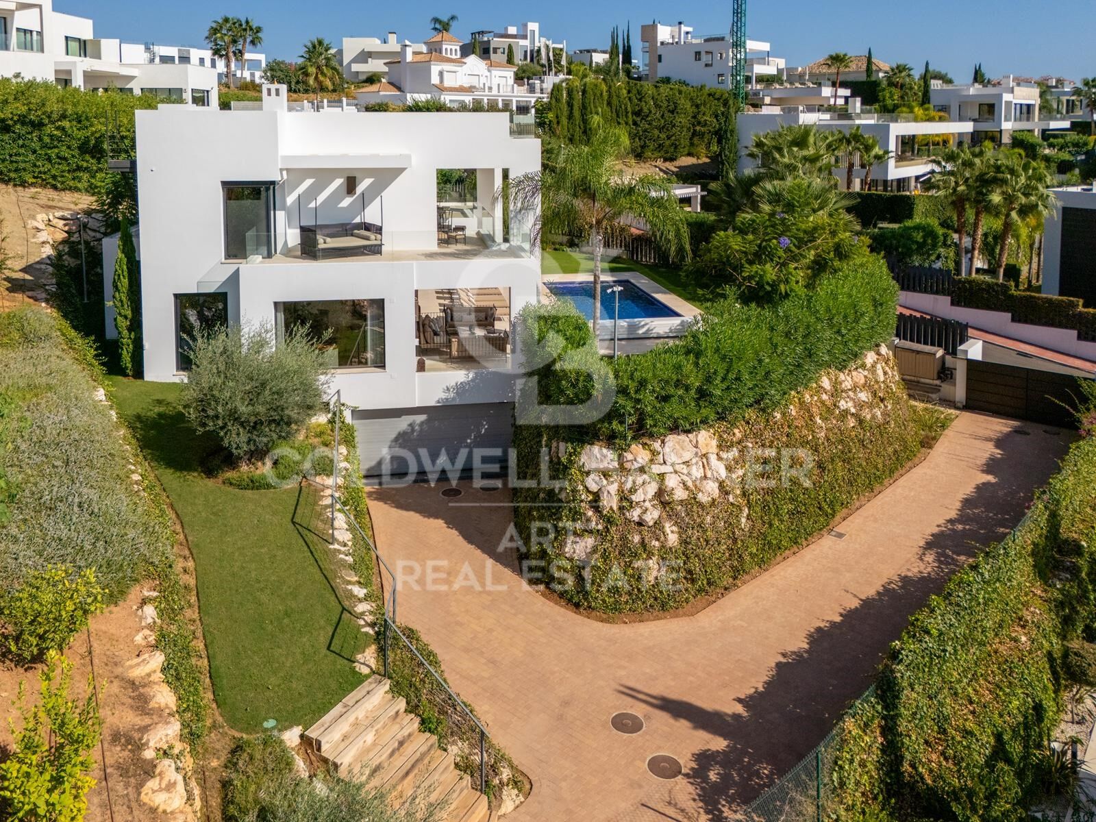 Villa a Marbella, Malaga, Spagna 6 camere da letto, 493 mq. N° 157438