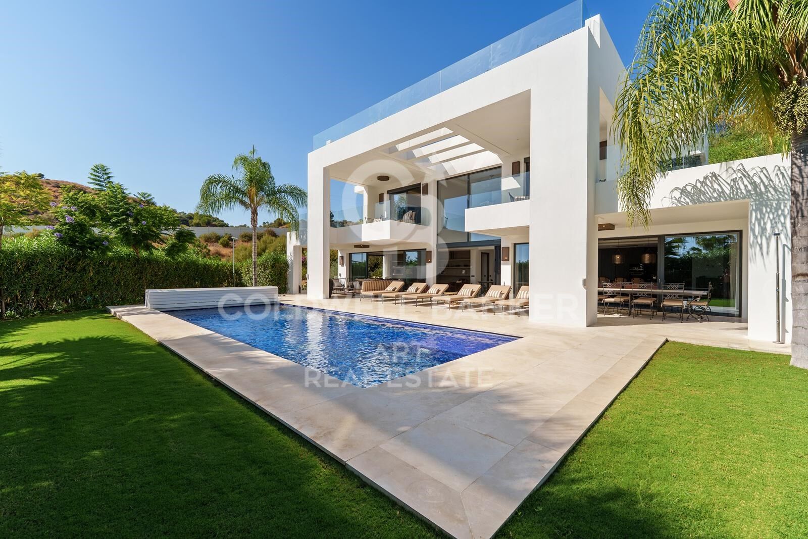 Villa a Marbella, Malaga, Spagna 6 camere da letto, 493 mq. N° 157438
