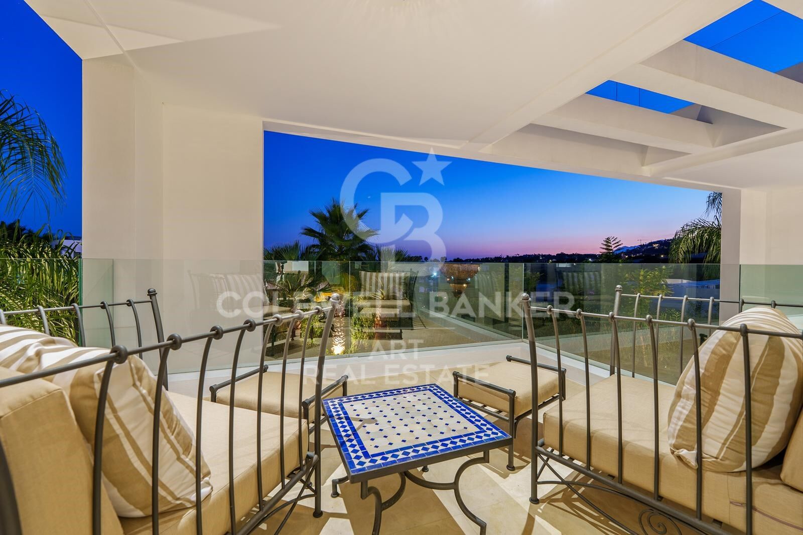 Villa a Marbella, Malaga, Spagna 6 camere da letto, 493 mq. N° 157438