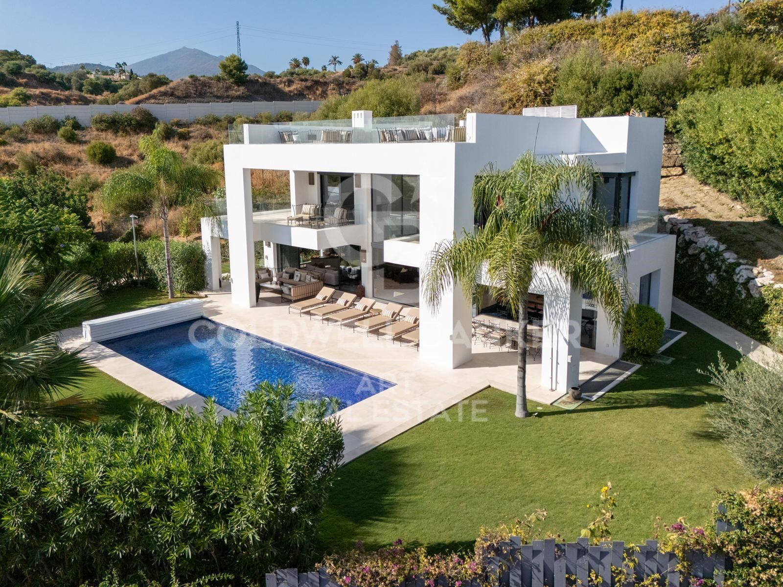 Villa a Marbella, Malaga, Spagna 6 camere da letto, 493 mq. N° 157438