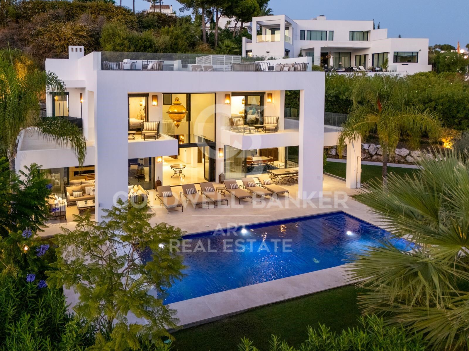 Villa a Marbella, Malaga, Spagna 6 camere da letto, 493 mq. N° 157438