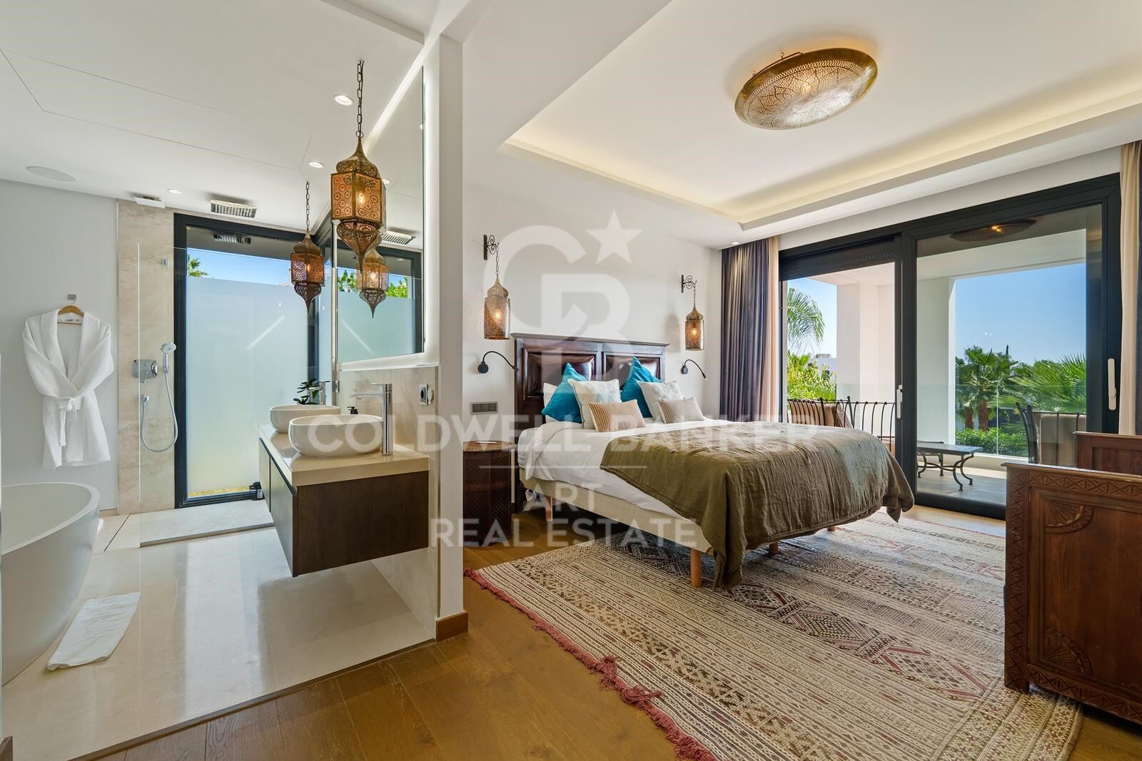 Villa a Marbella, Malaga, Spagna 6 camere da letto, 493 mq. N° 157438