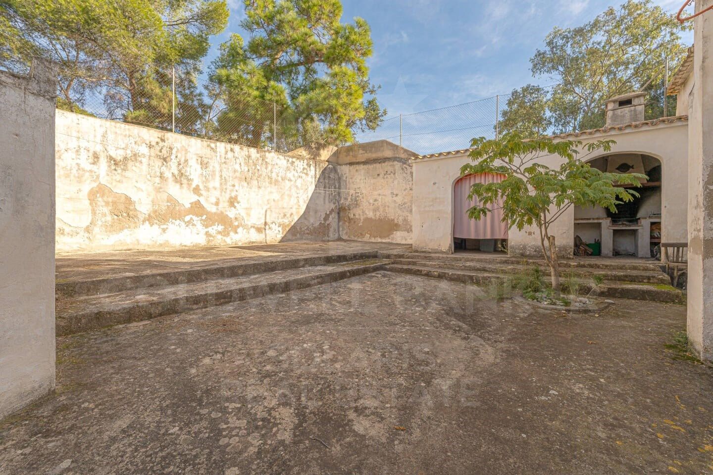 Hus i Javea, Alicante, Spanien 6 sovrum, 464 kvm. Nr. 157442