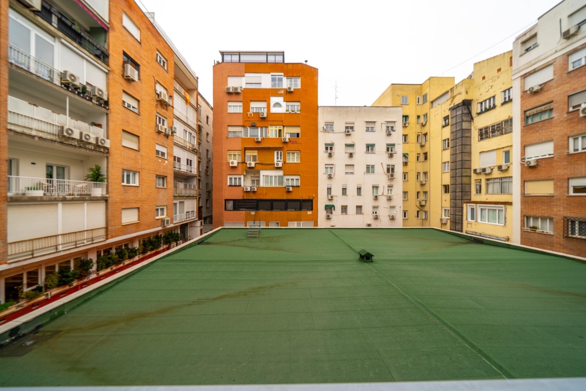 Huoneisto Madrid, Espanja 3 makuuhuonetta, 142 m2 No. 165865