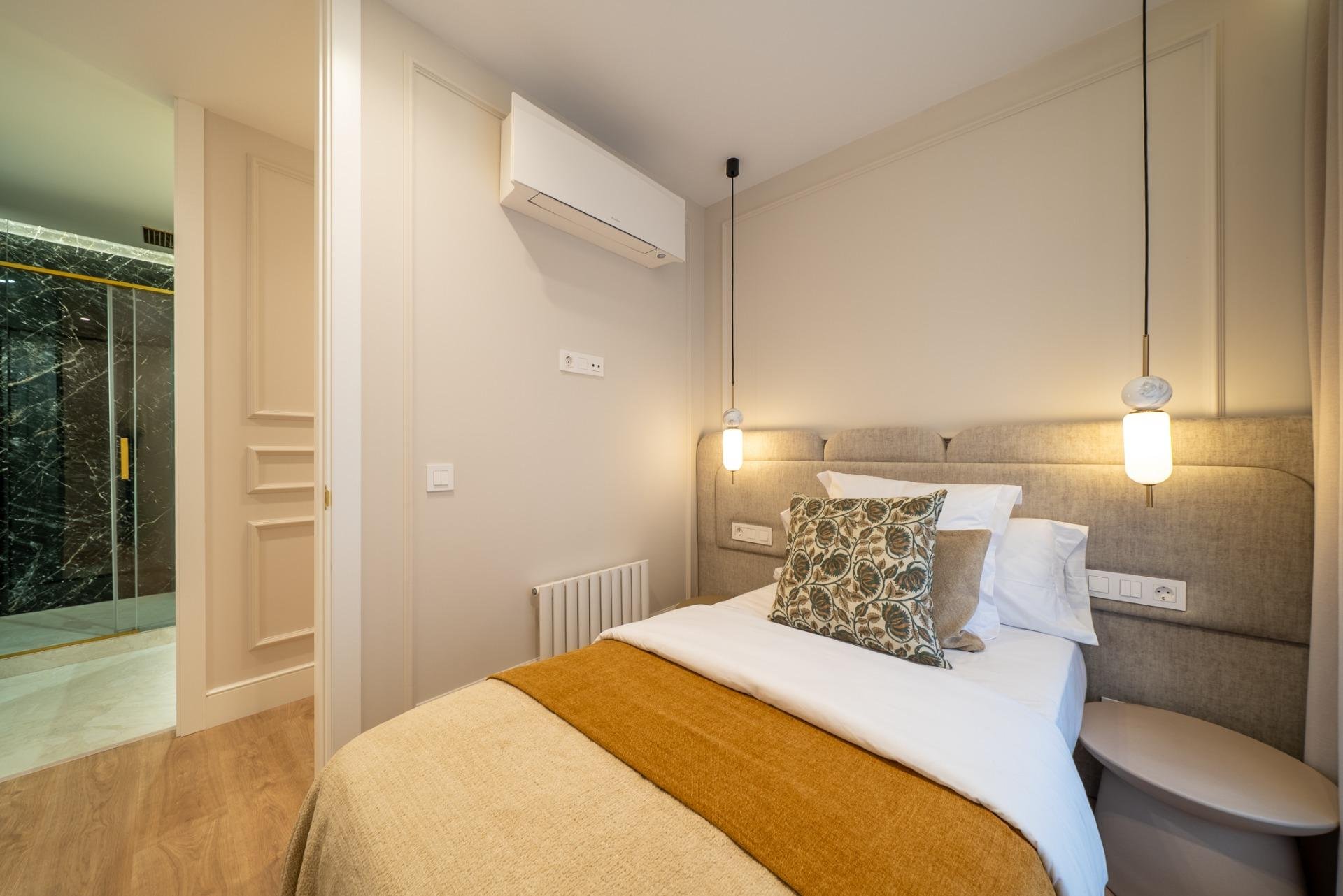 Huoneisto Madrid, Espanja 3 makuuhuonetta, 142 m2 No. 165865