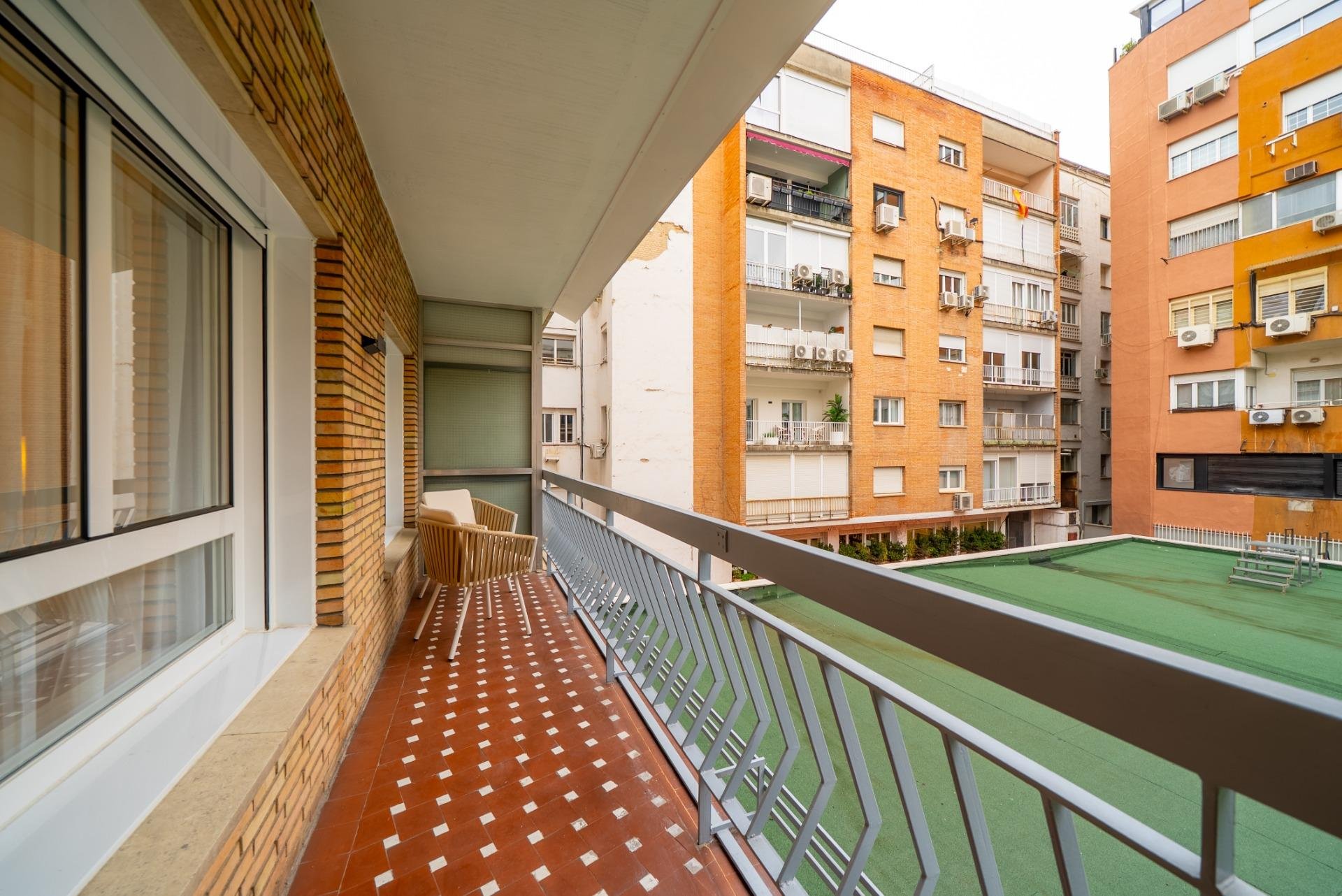 Huoneisto Madrid, Espanja 3 makuuhuonetta, 142 m2 No. 165865
