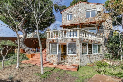 House in Barcelona, Spanien 3 Schlafzimmer, 212 m2 Nr. 178431