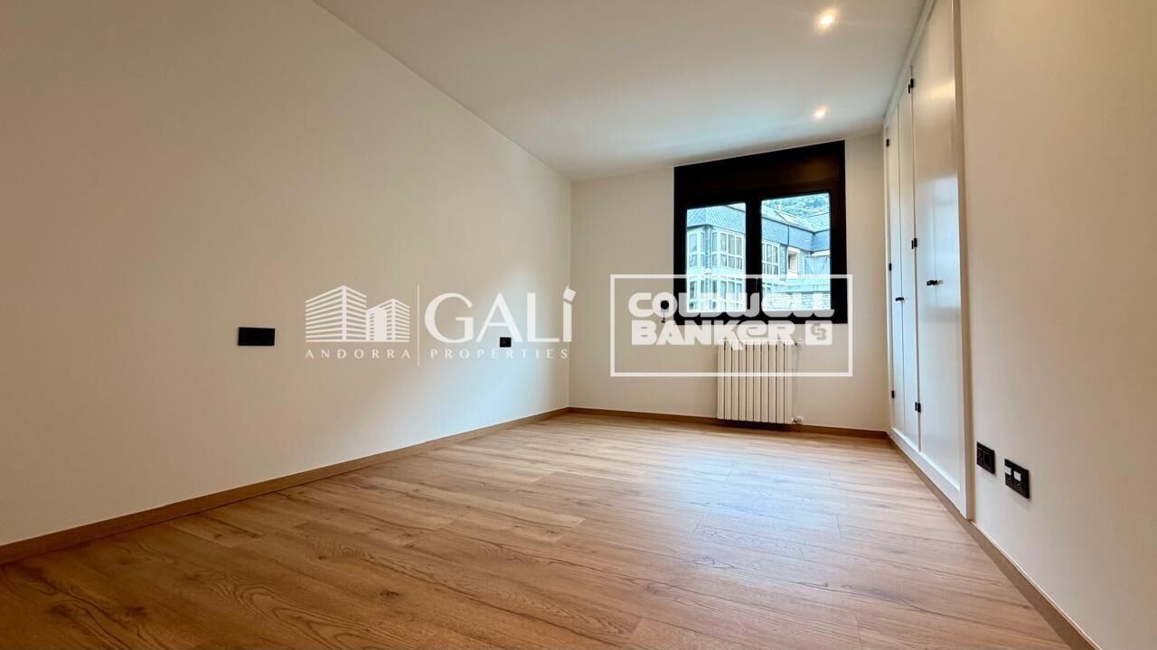 Apartment à Principado De Andorra (Ninguna Poblacion Tiene C.P.), Lleida, Espagne 4 chambres, 134 m2 No. 178429