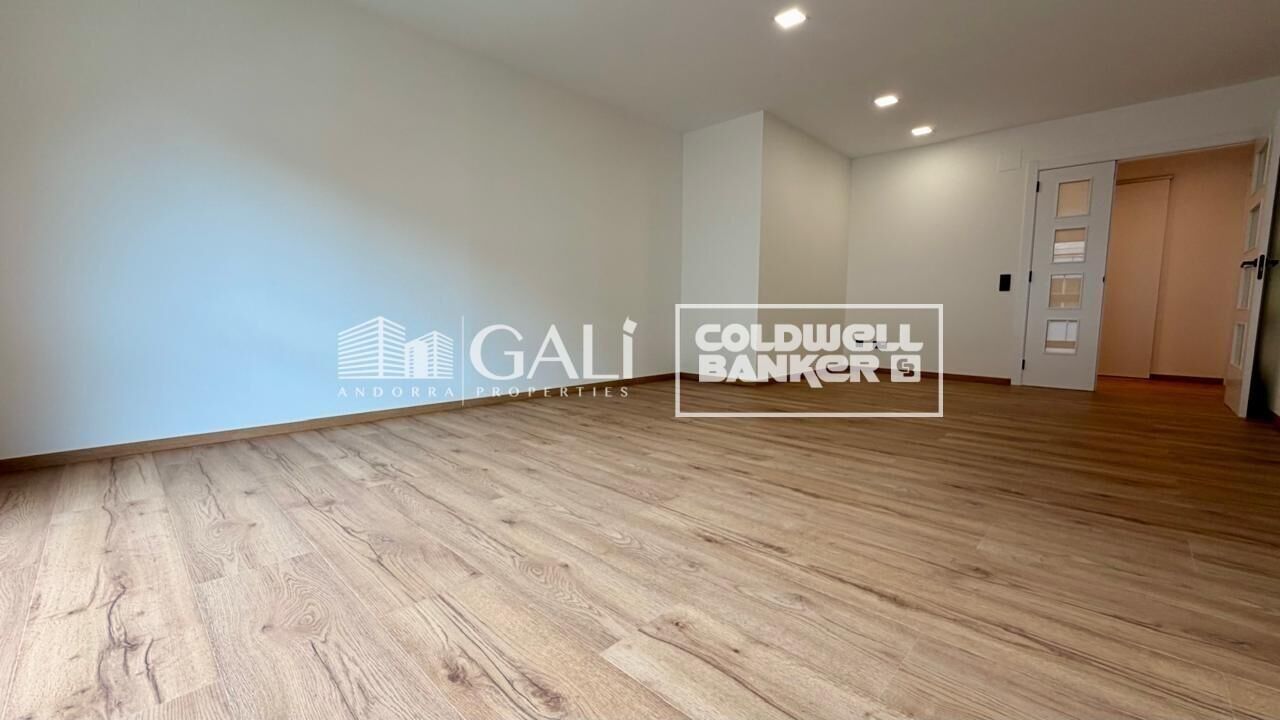 Apartment à Principado De Andorra (Ninguna Poblacion Tiene C.P.), Lleida, Espagne 4 chambres, 134 m2 No. 178429