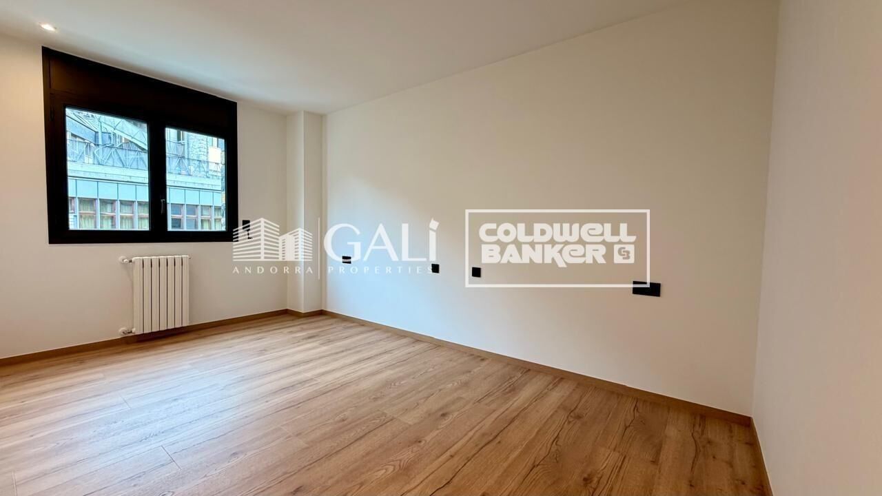 Apartment à Principado De Andorra (Ninguna Poblacion Tiene C.P.), Lleida, Espagne 4 chambres, 134 m2 No. 178429