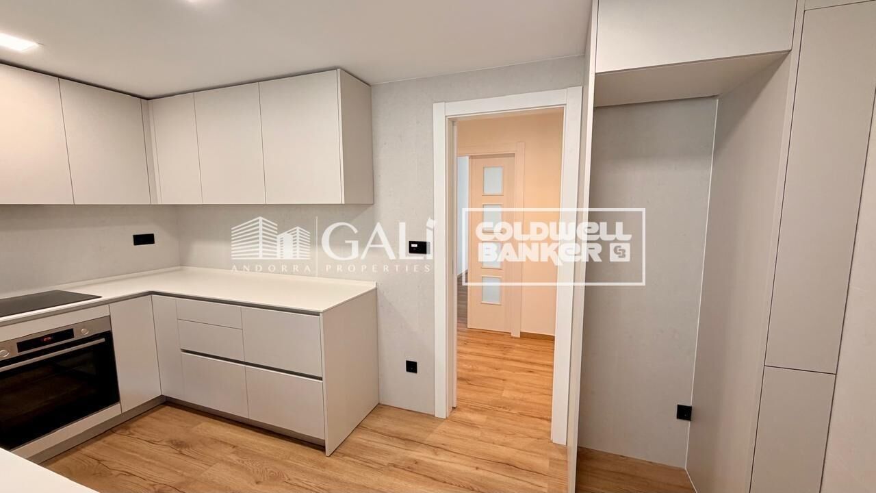 Apartment à Principado De Andorra (Ninguna Poblacion Tiene C.P.), Lleida, Espagne 4 chambres, 134 m2 No. 178429