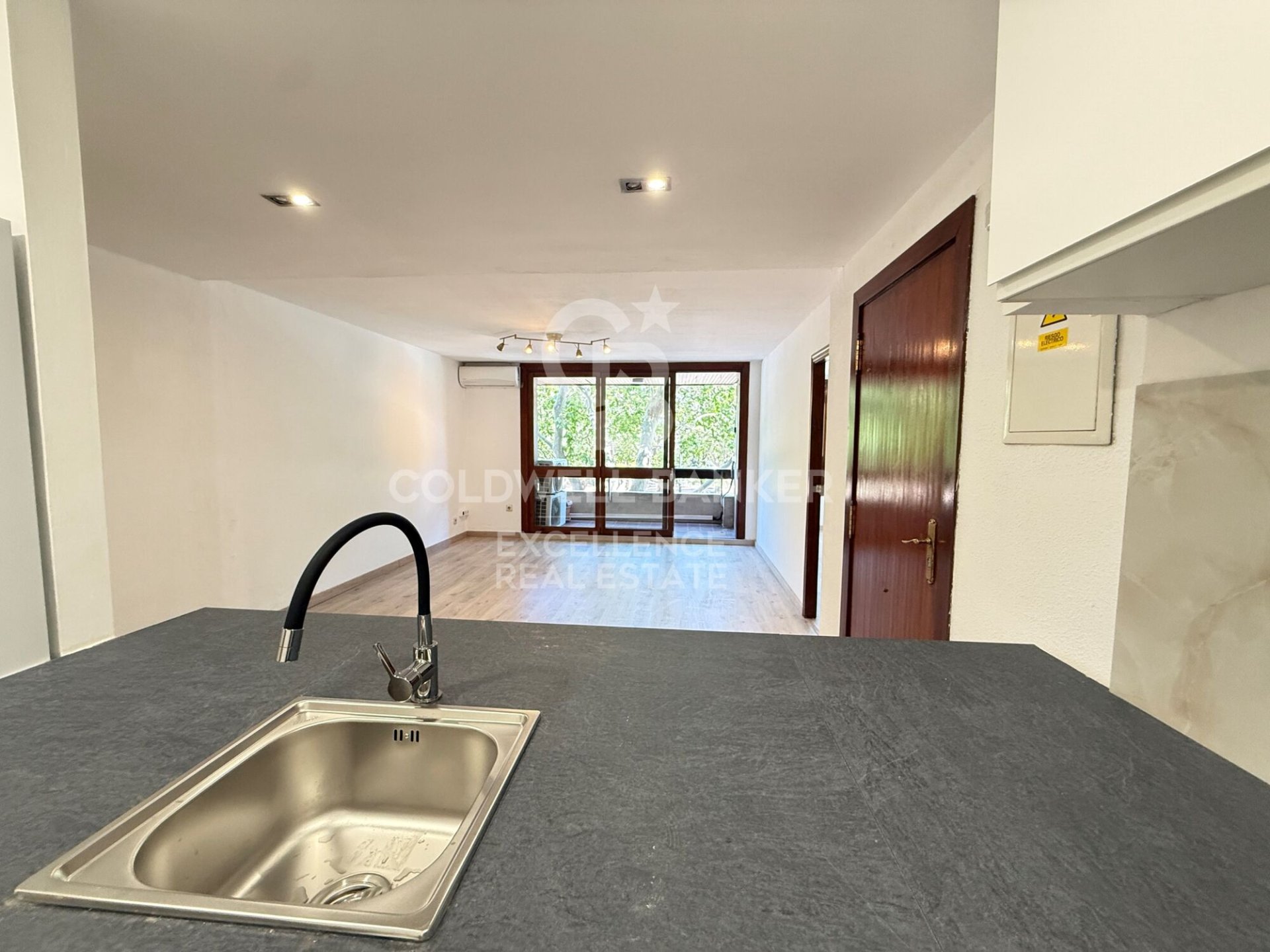 Apartment à Valencia, Espagne 5 chambres, 200 m2 No. 178430