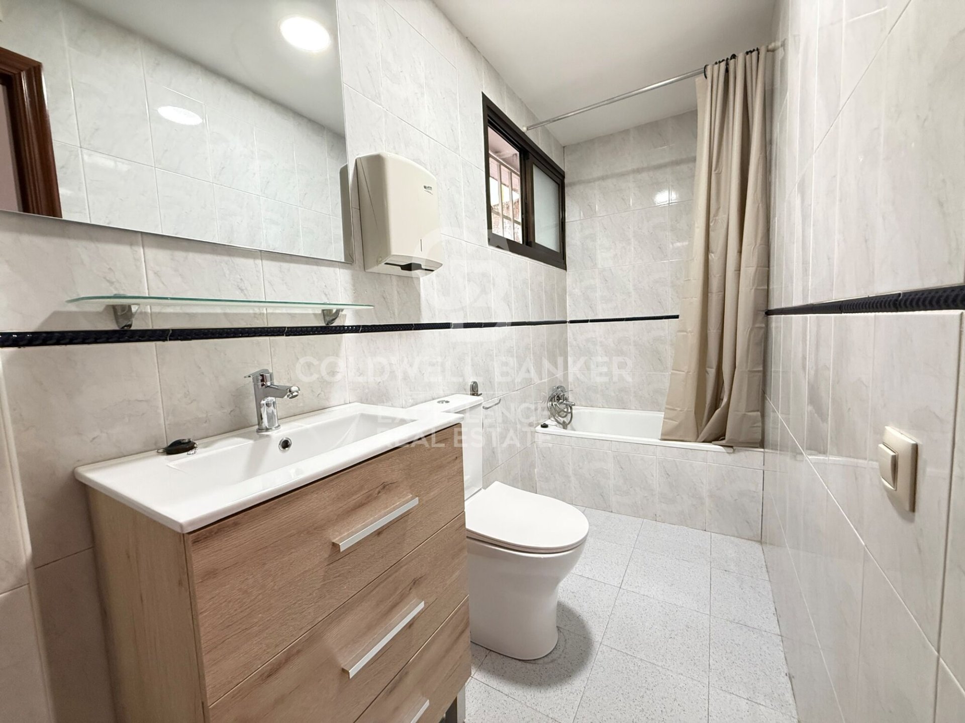Apartment à Valencia, Espagne 5 chambres, 200 m2 No. 178430