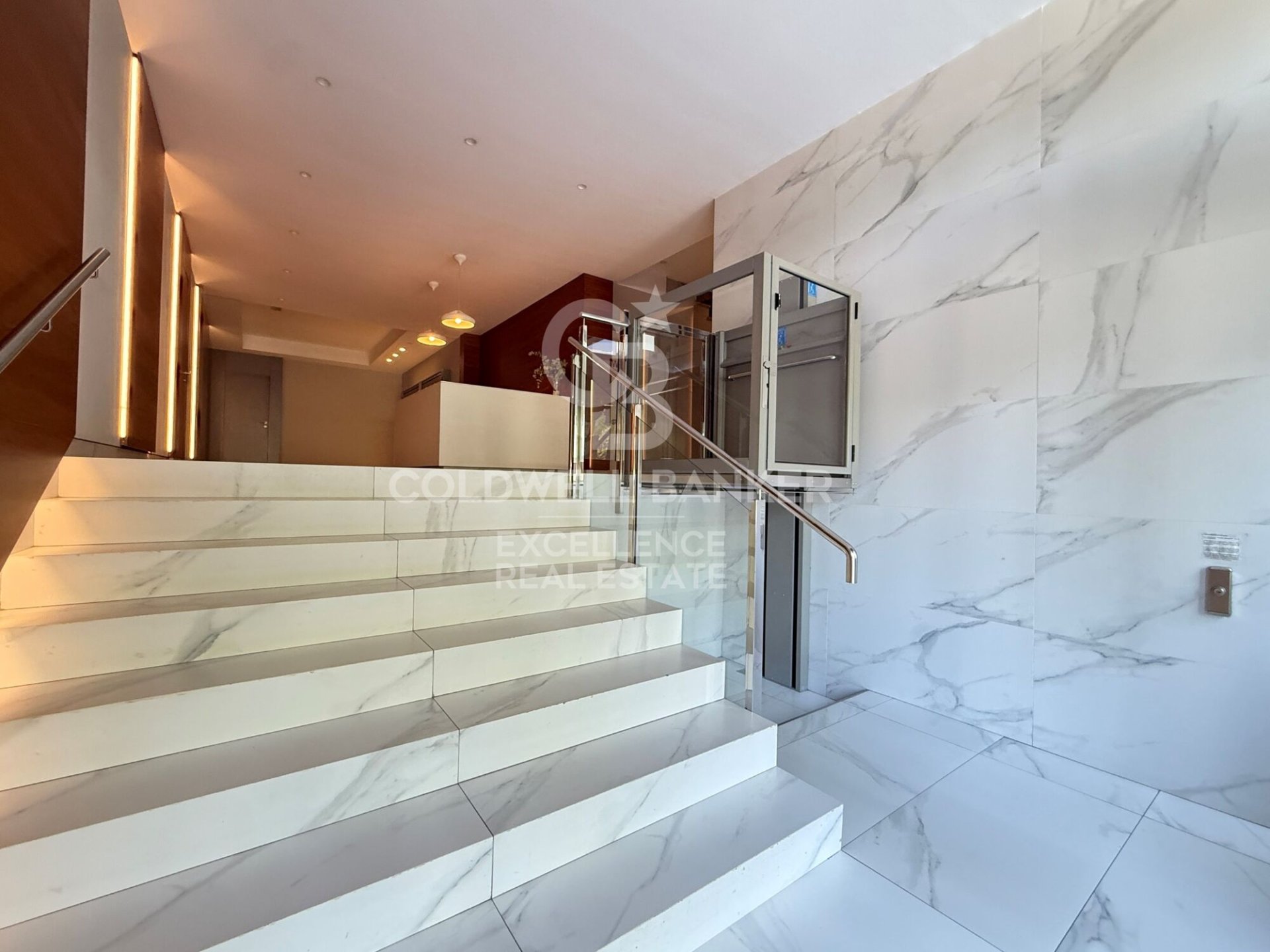 Apartment à Valencia, Espagne 5 chambres, 200 m2 No. 178430