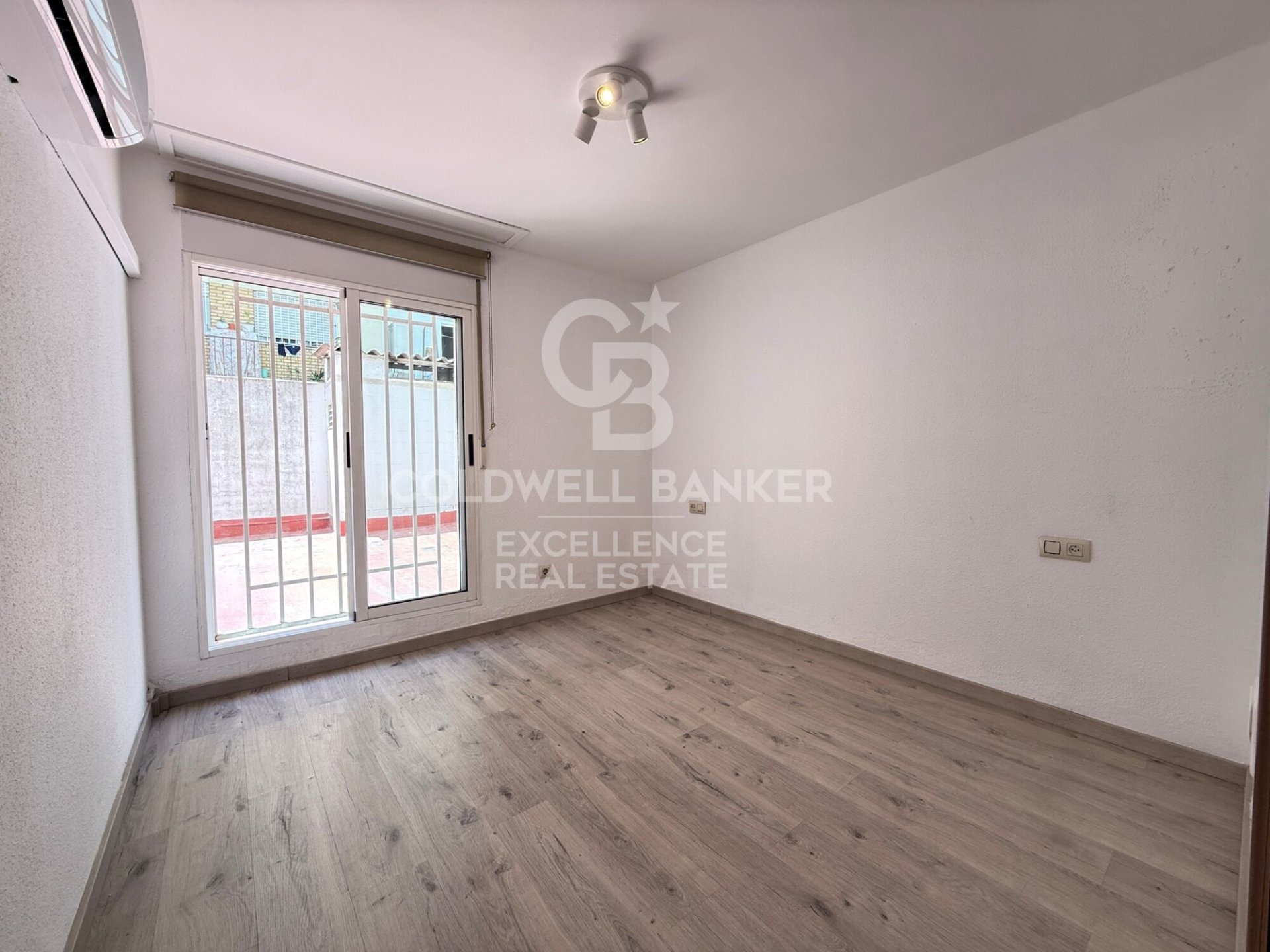 Apartment à Valencia, Espagne 5 chambres, 200 m2 No. 178430