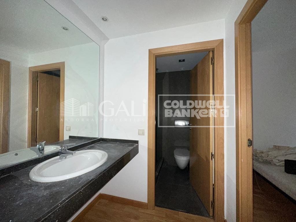 Apartment à Principado De Andorra (Ninguna Poblacion Tiene C.P.), Lleida, Espagne 1 chambre, 56 m2 No. 178427