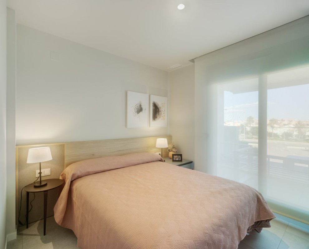 Apartamento en Mil Palmeras, Alicante, España 3 dormitorios, 72 m2 No. 144837