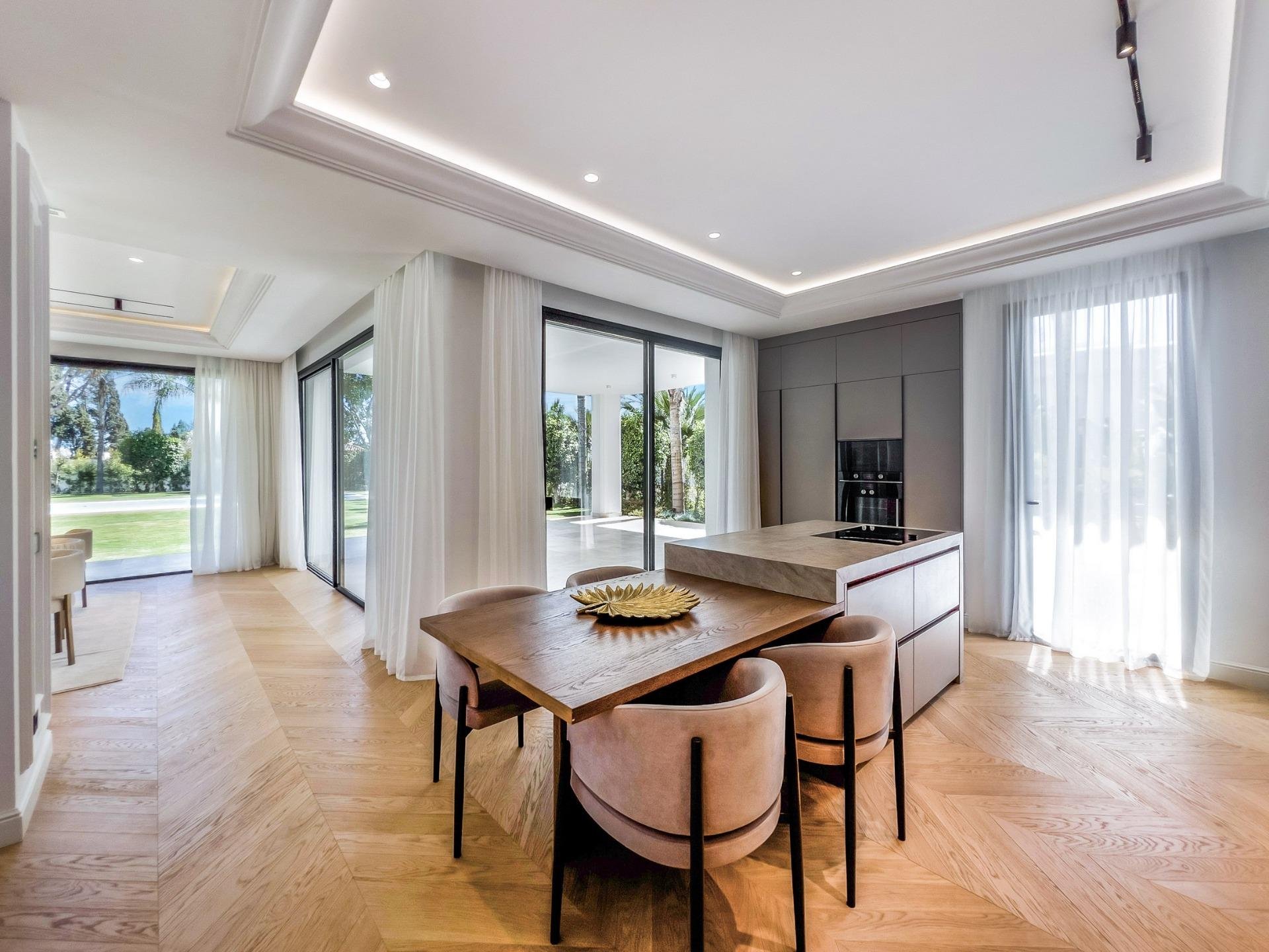 Villa Marbella, Malaga, Spānijā 6 istabas, 647 m2 Nr. 169316