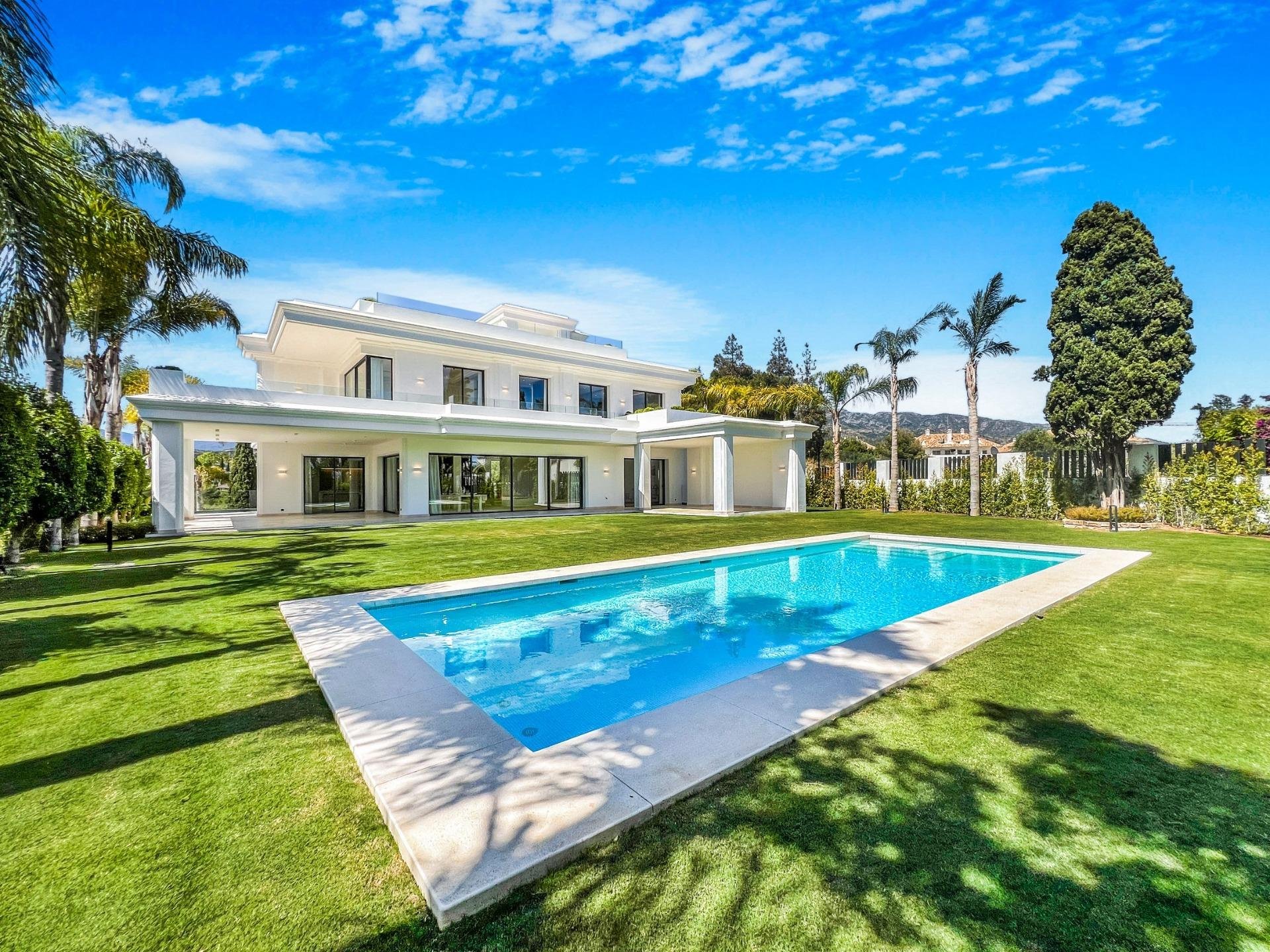 Villa Marbella, Malaga, Spānijā 6 istabas, 647 m2 Nr. 169316