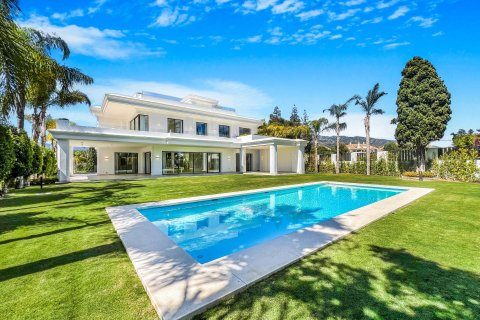 Villa in Marbella, Malaga, Spain 6 bedrooms, 647 sq.m. No. 169316