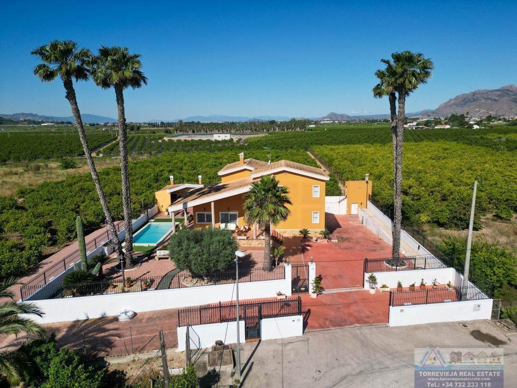 Huvila Orihuela, Alicante, Espanja 5 makuuhuonetta, 500 m2 No. 195675