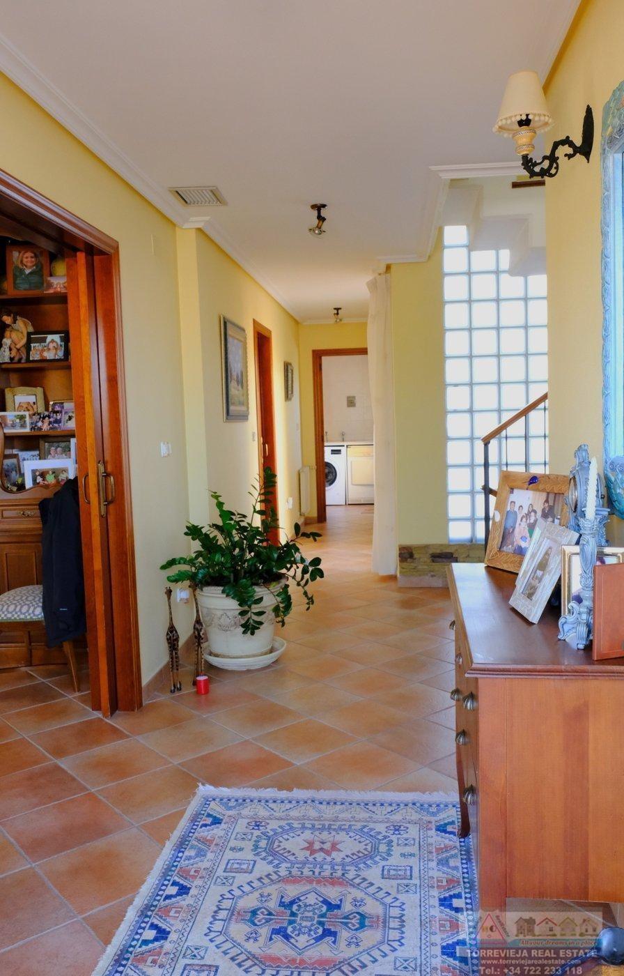 Huvila Orihuela, Alicante, Espanja 5 makuuhuonetta, 500 m2 No. 195675
