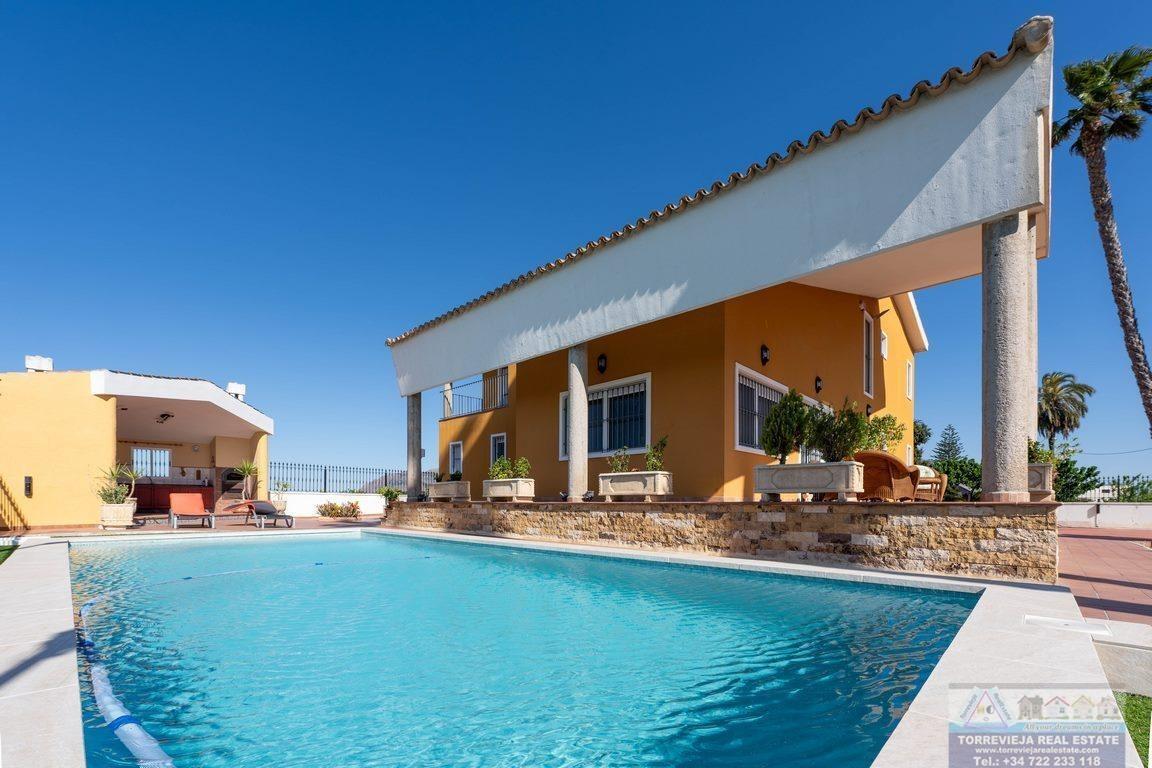 Huvila Orihuela, Alicante, Espanja 5 makuuhuonetta, 500 m2 No. 195675